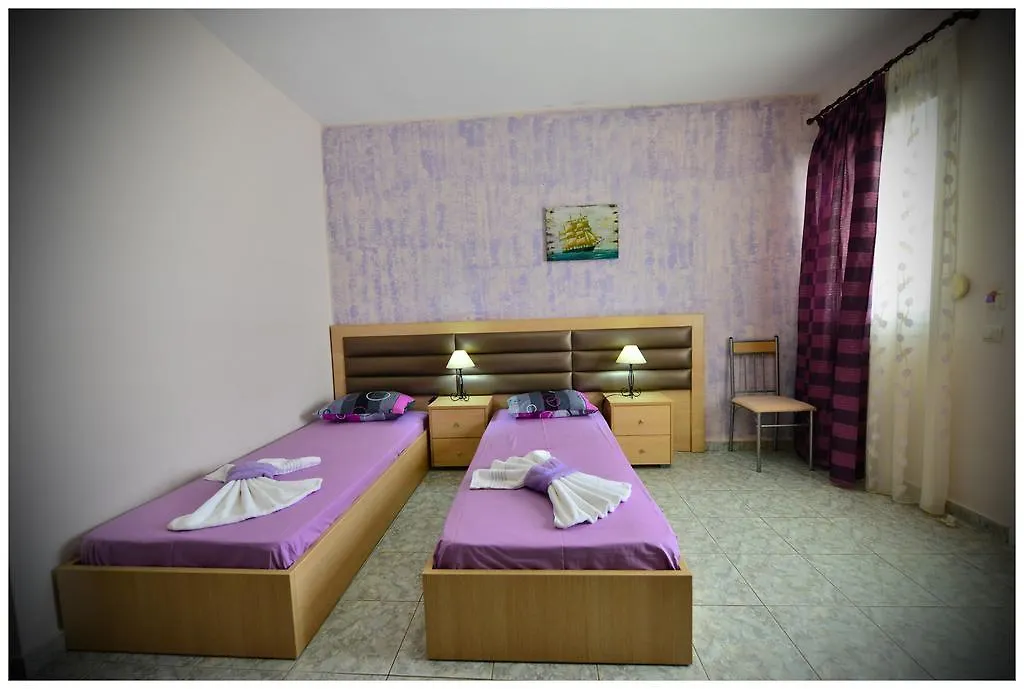 Anna Christina Apartments Metamorfosi  Grecia